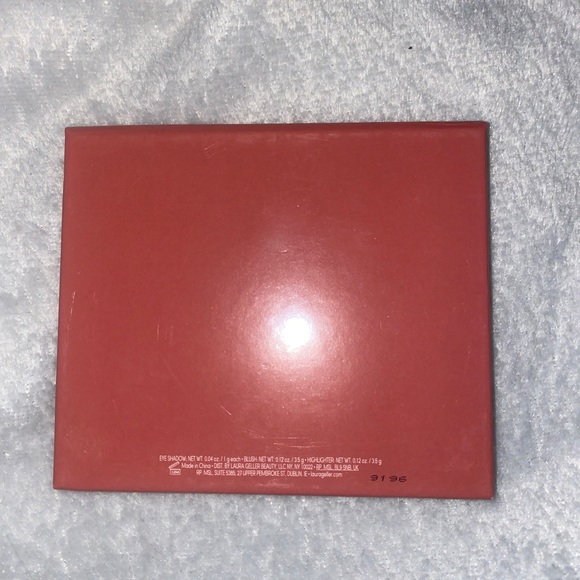 LAURA GELLER Family Celebration Eye & Cheek Palette 🎨 - Picture 3 of 5